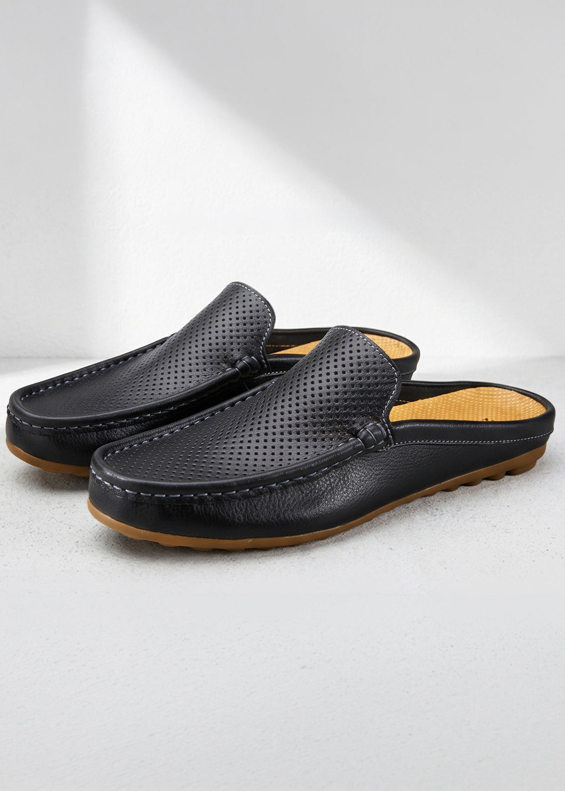 Noir Closed-Toe Mules Leather Sandals｜BM-SH-24 – BOZBRO