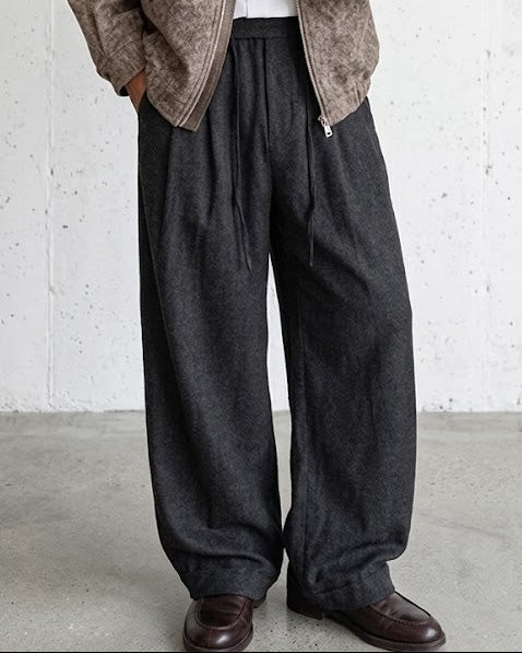 Textured Vintage Arc Silhouette Trousers｜BM-B-155