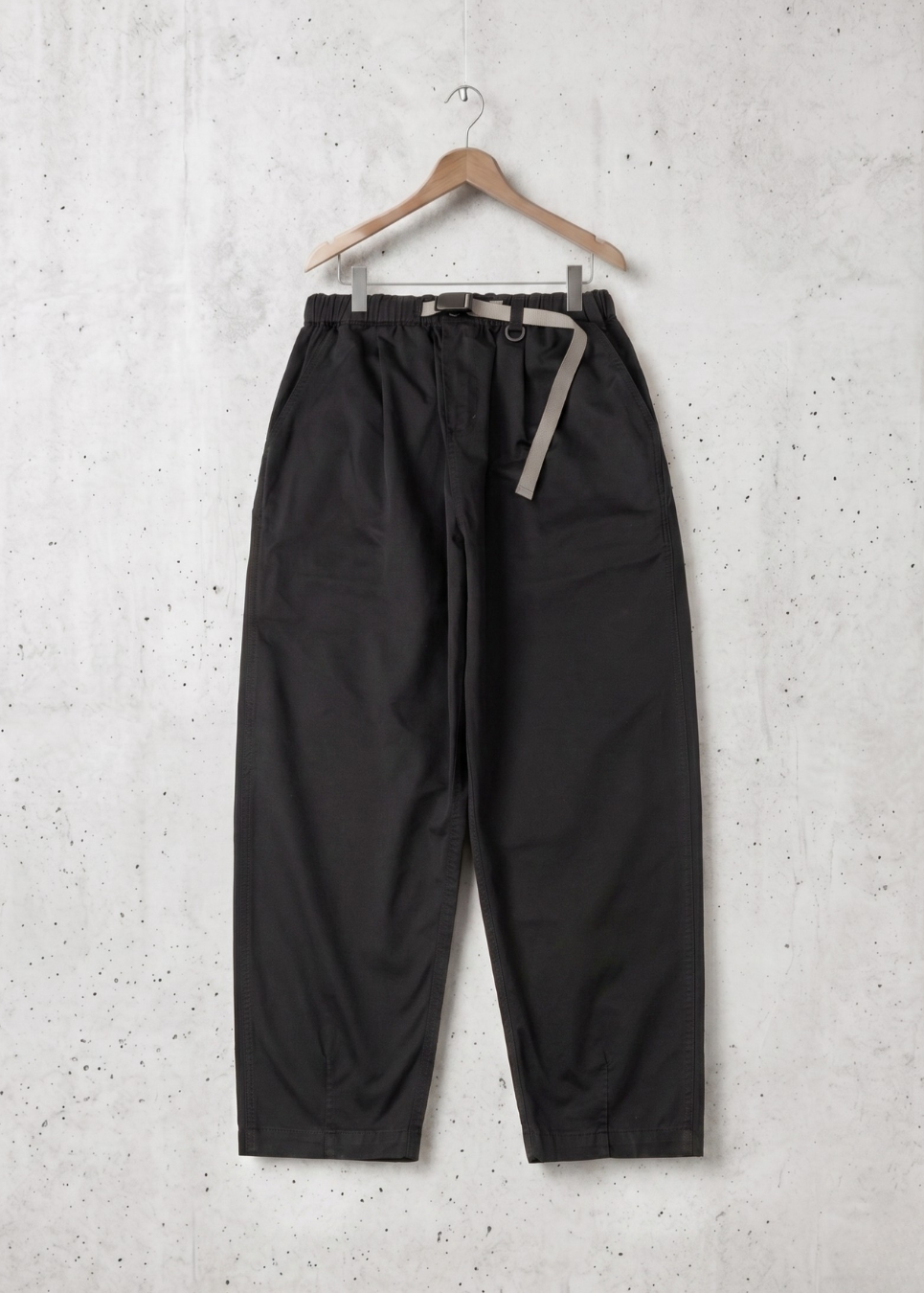 Loose Twill Tapered Chinos Pants｜BM-B-143