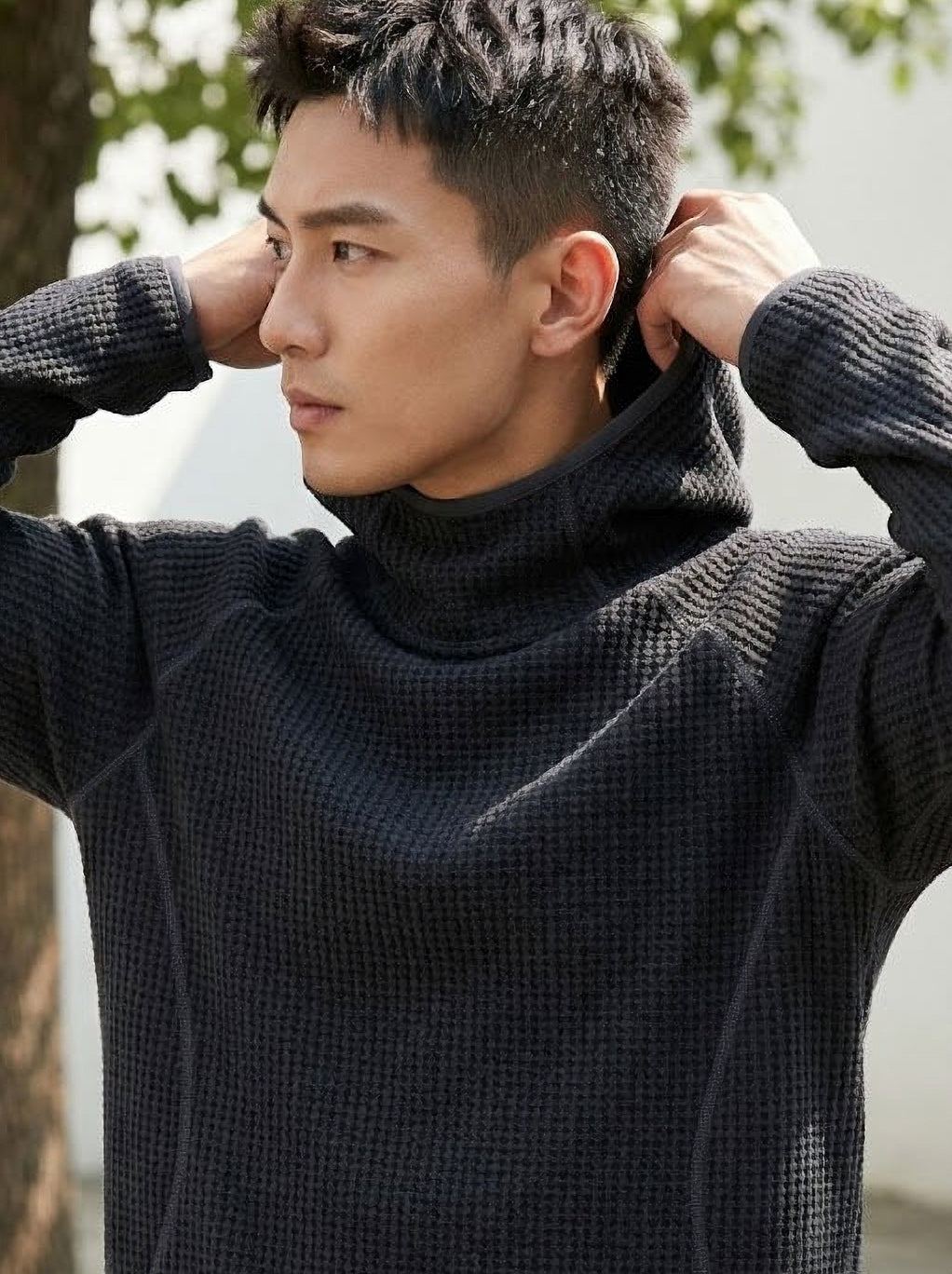 Ultra-Light Thermal Black Pullover｜BM-T-157