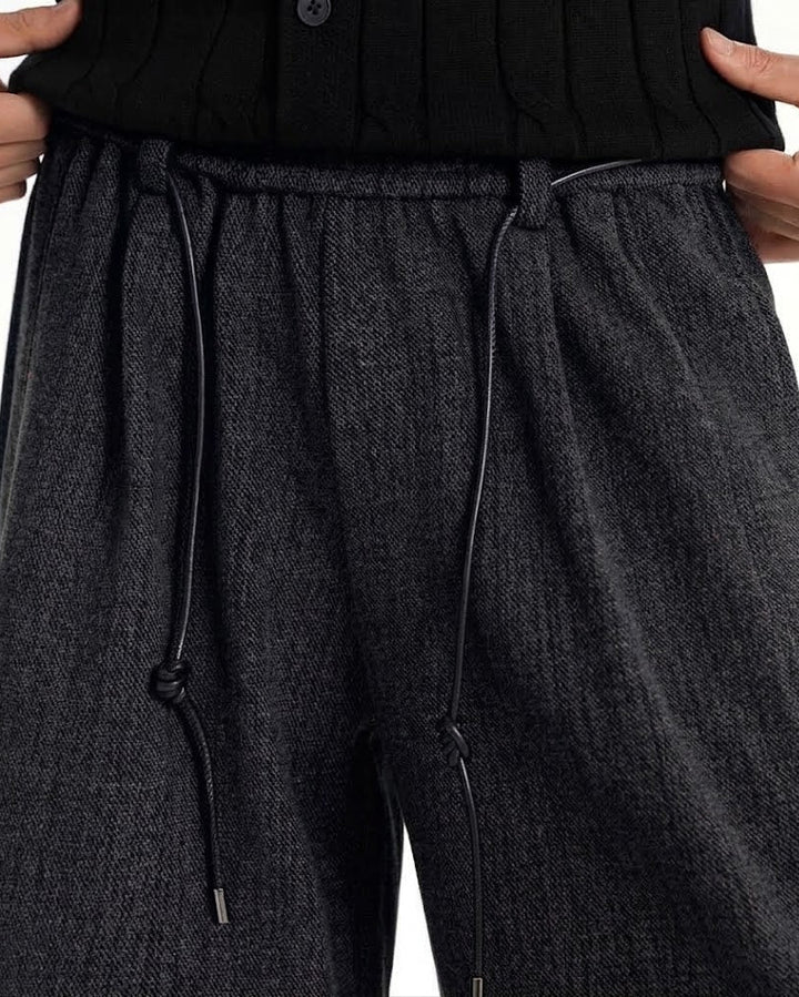 Textured Vintage Arc Silhouette Trousers｜BM-B-155