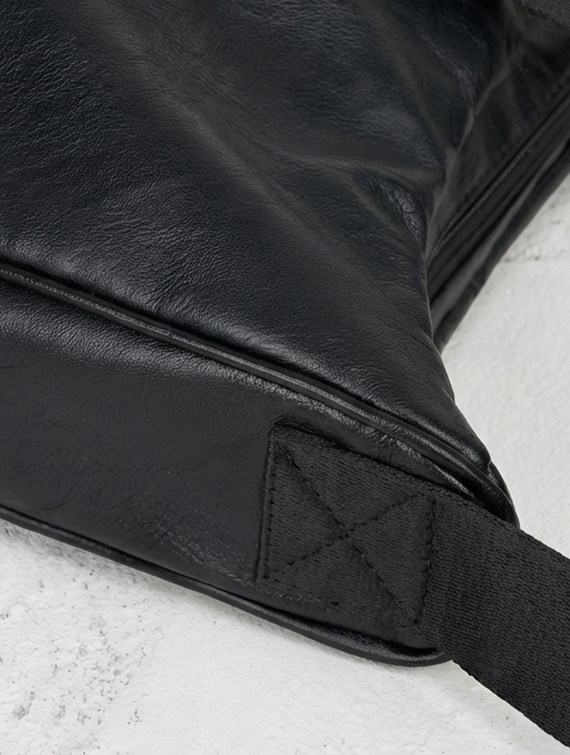 Modern Half-Moon Black Shoulder｜BM-OT-16