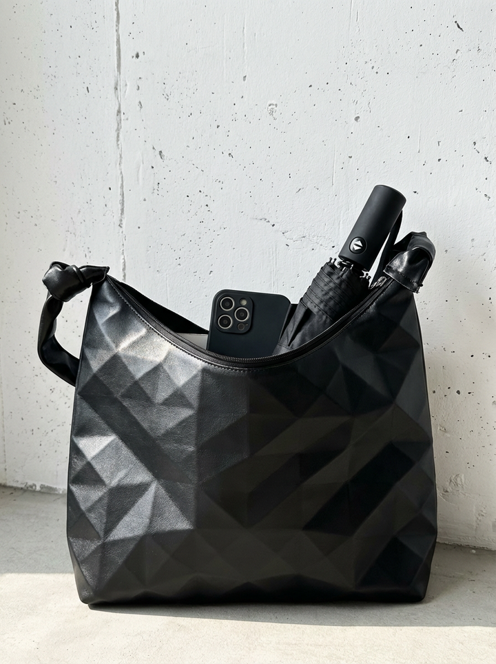 3D Sculpted Matte Black Shoulder Bag｜BM-OT-17